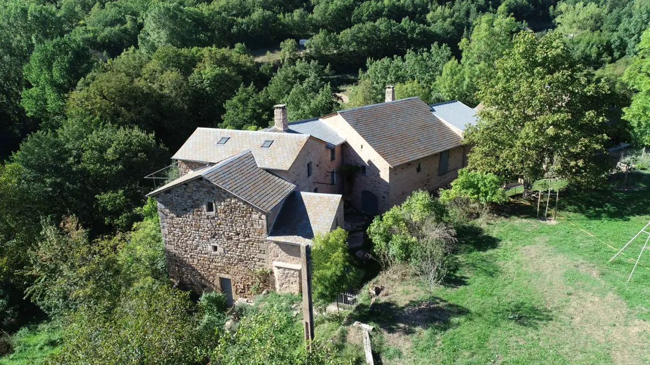 Maison Monji – vue extérieure, vue d'ensemble, toiture
